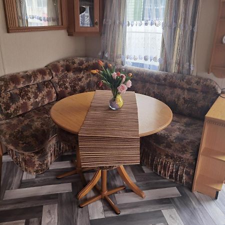 フォーファー Lochlands Caravan Park Xヴィラ エクステリア 写真